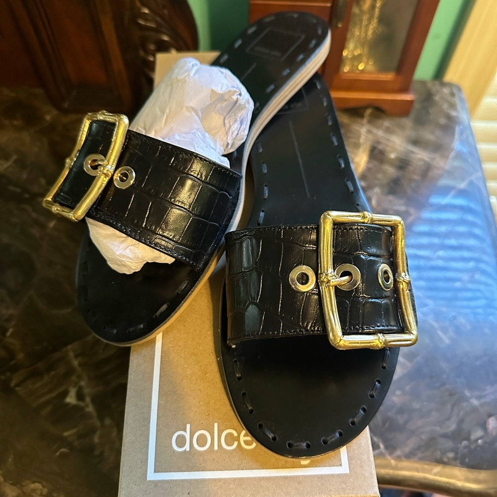 Women sandals